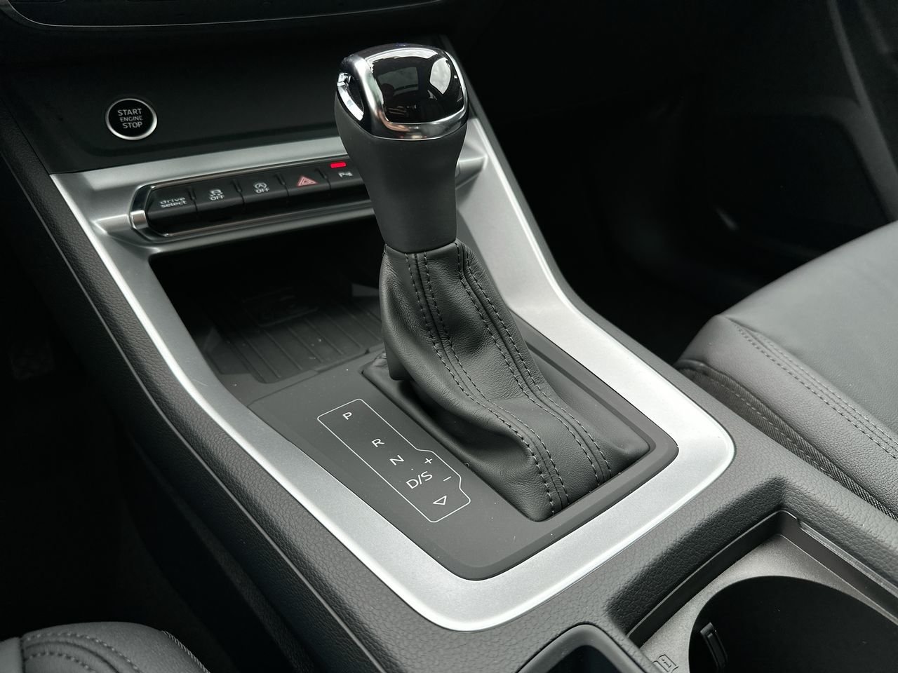 2025 Audi Q3 45, Vancouver, Cash