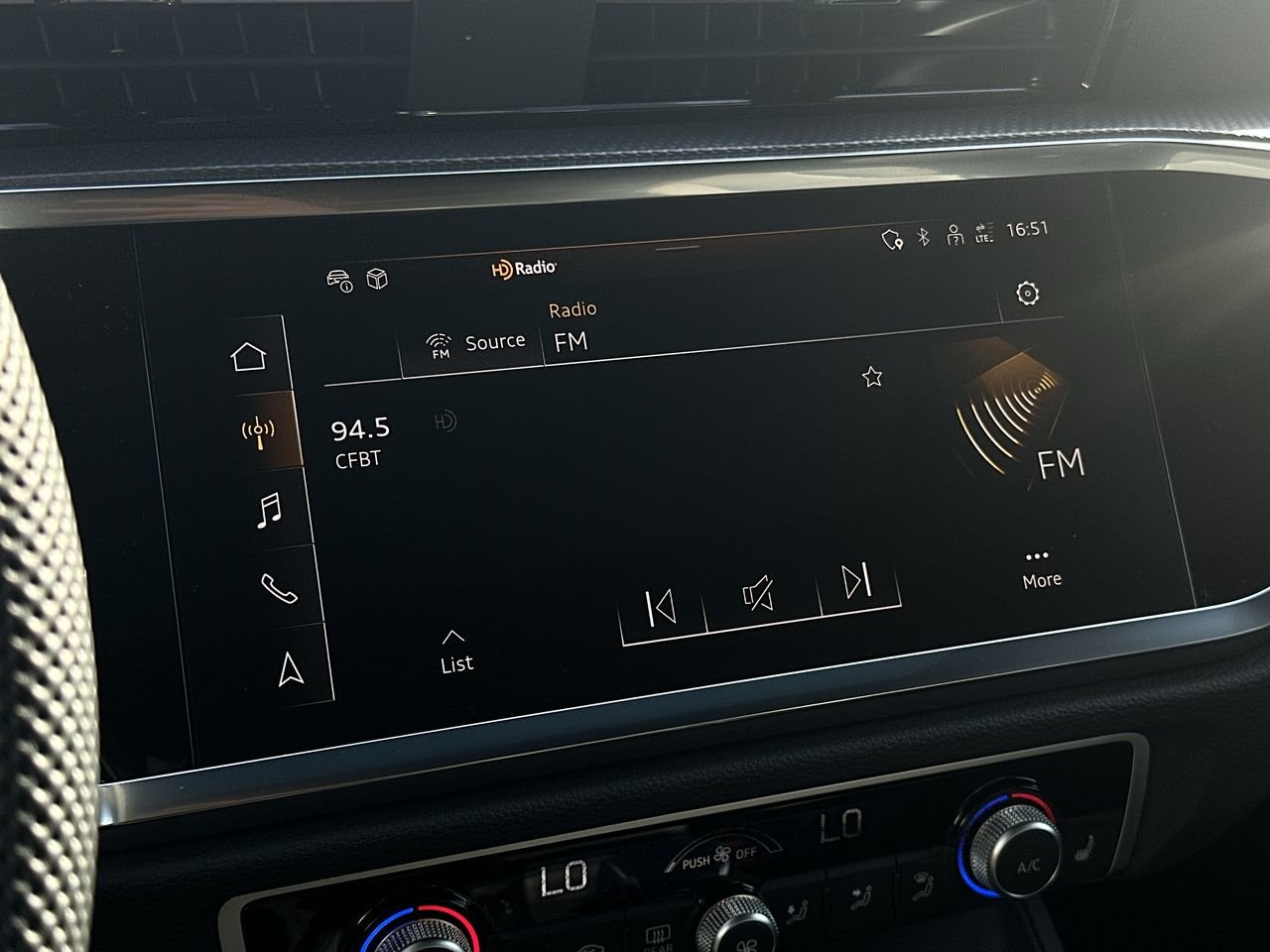 2025 Audi Q3 45 Technik, Vancouver, Cash
