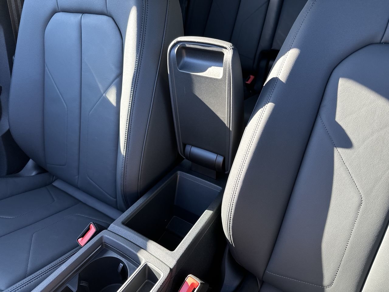 2025 Audi Q3 40, 温哥华, 全款车