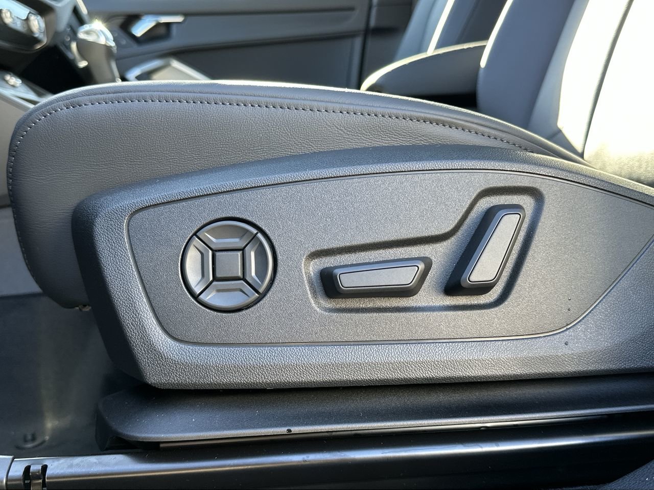 2025 Audi Q3 40, 温哥华, 全款车
