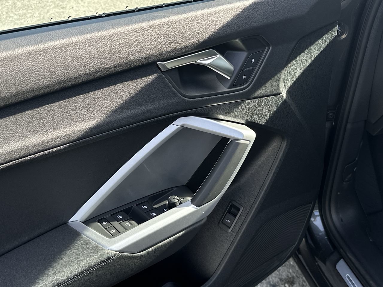 2025 Audi Q3 45, 温哥华, 全款车