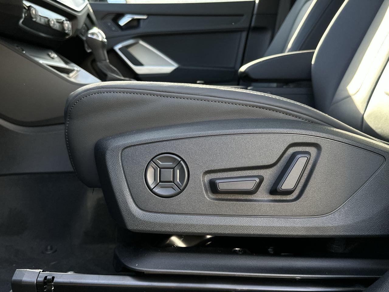 2025 Audi Q3 45, 温哥华, 全款车
