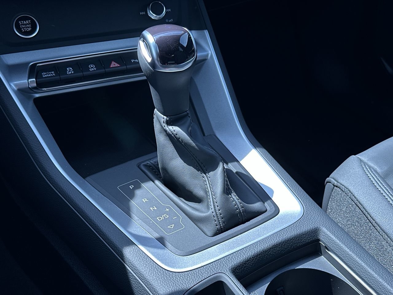 2025 Audi Q3 40, 温哥华, 全款车