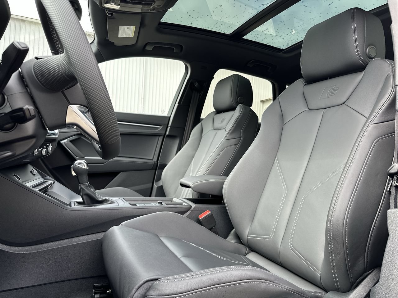 2025 Audi Q3 45 Progressiv, Vancouver, Cash