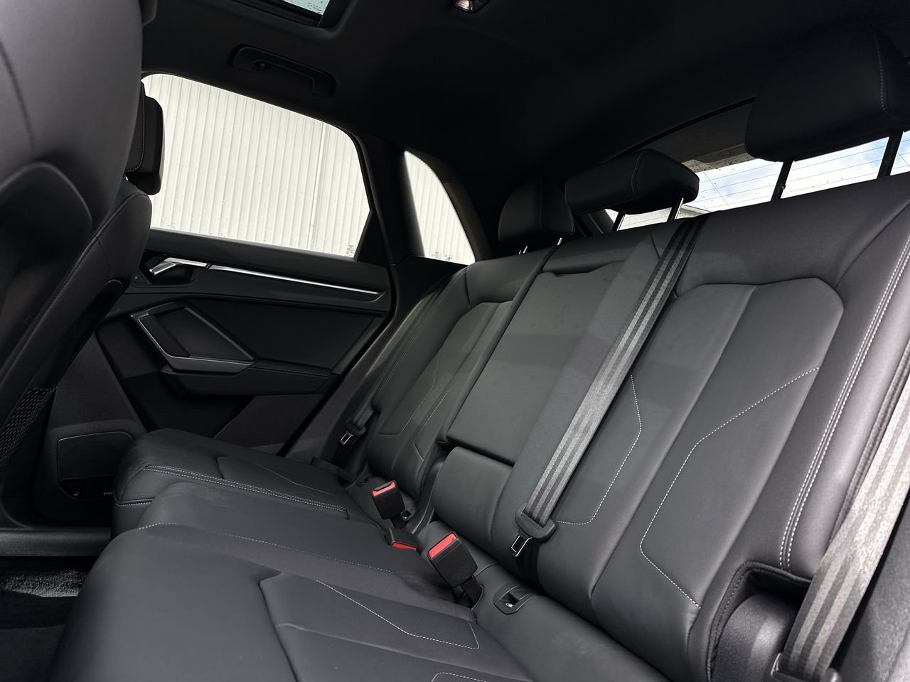 2025 Audi Q3 45 Progressiv, Vancouver, Cash