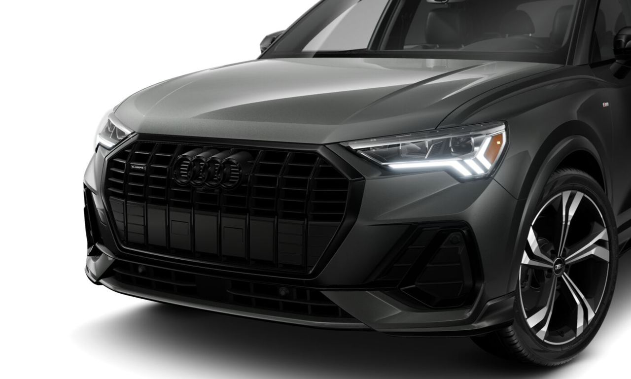 2025 Audi Q3 45 Technik, Vancouver, Cash