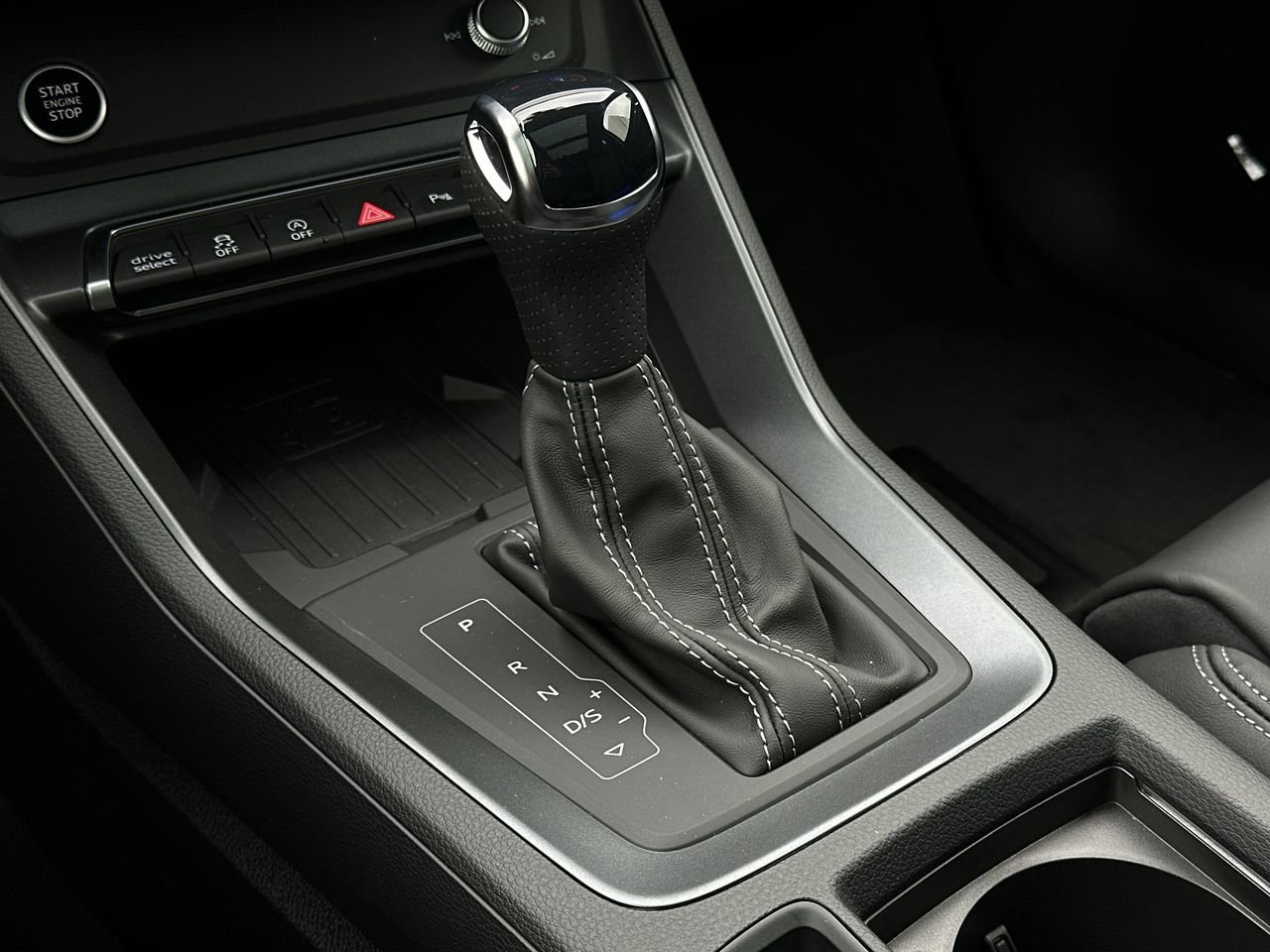 2025 Audi Q3 45 Progressiv, 温哥华, 全款车