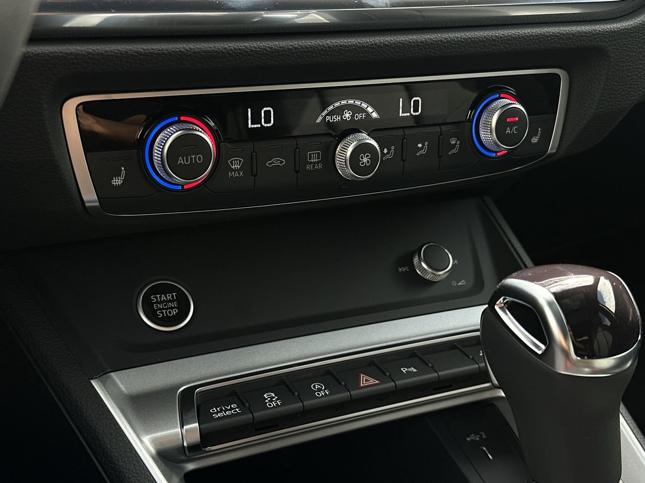 2025 Audi Q3 45, Vancouver, Cash