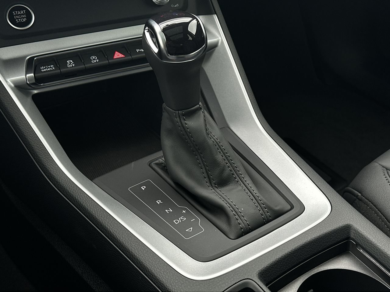 2025 Audi Q3 40, 温哥华, 全款车