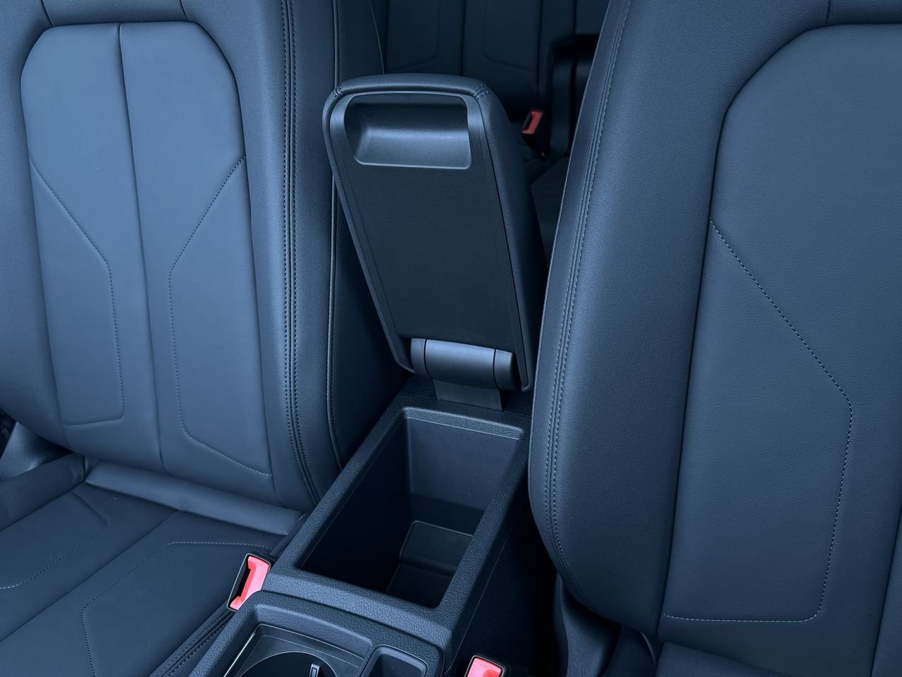 2025 Audi Q3 40, 温哥华, 全款车
