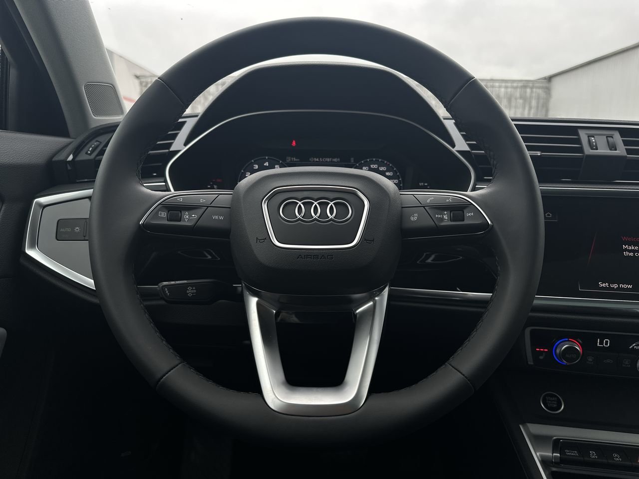 2025 Audi Q3 40, Vancouver, Cash