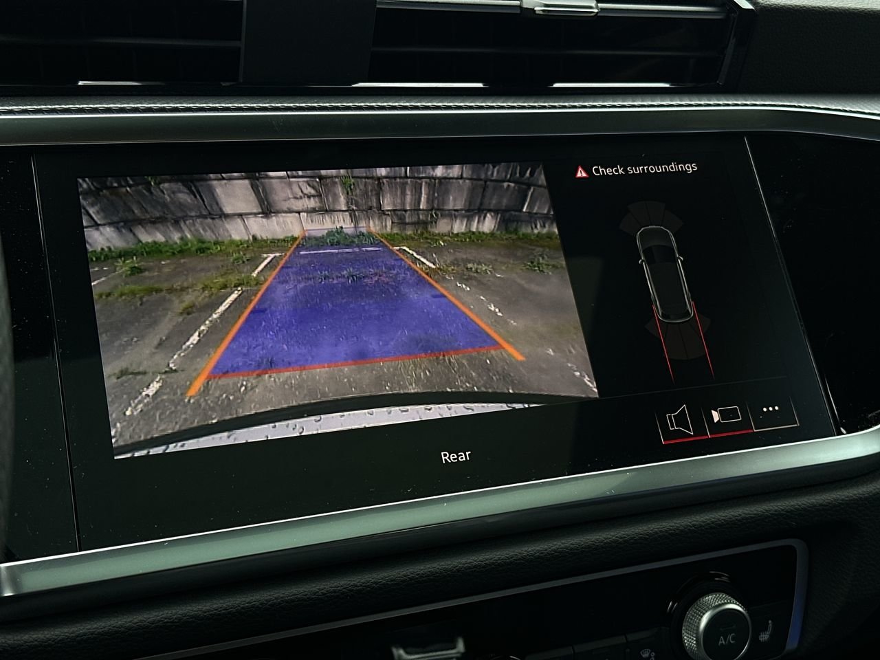 2025 Audi Q3 45 Progressiv, Vancouver, Cash