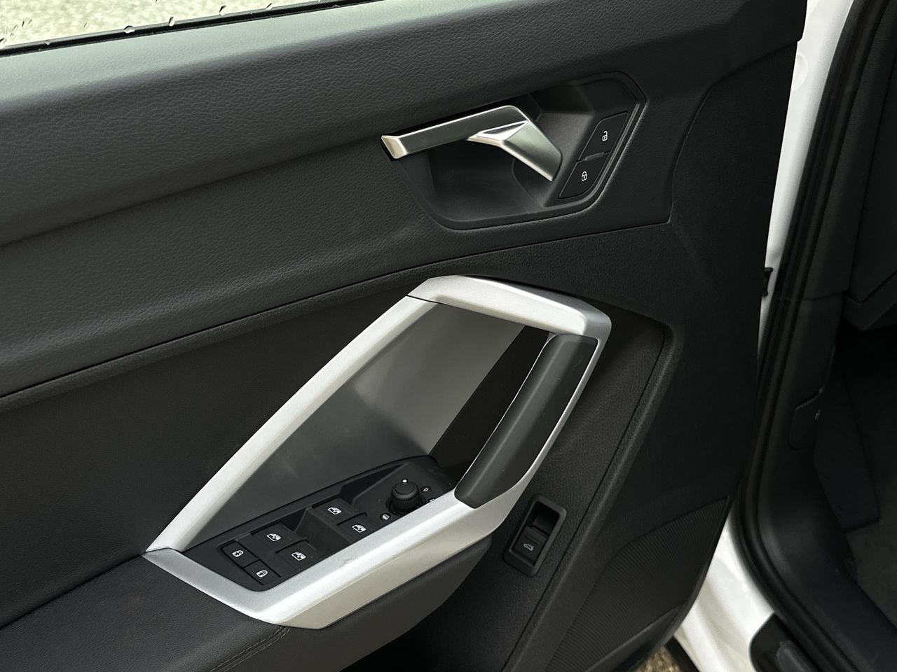 2025 Audi Q3 40, 温哥华, 全款车