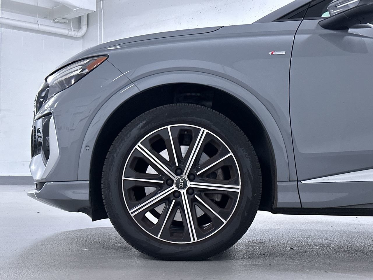 2023 Audi Q4 e-tron 50, Vancouver, Cash