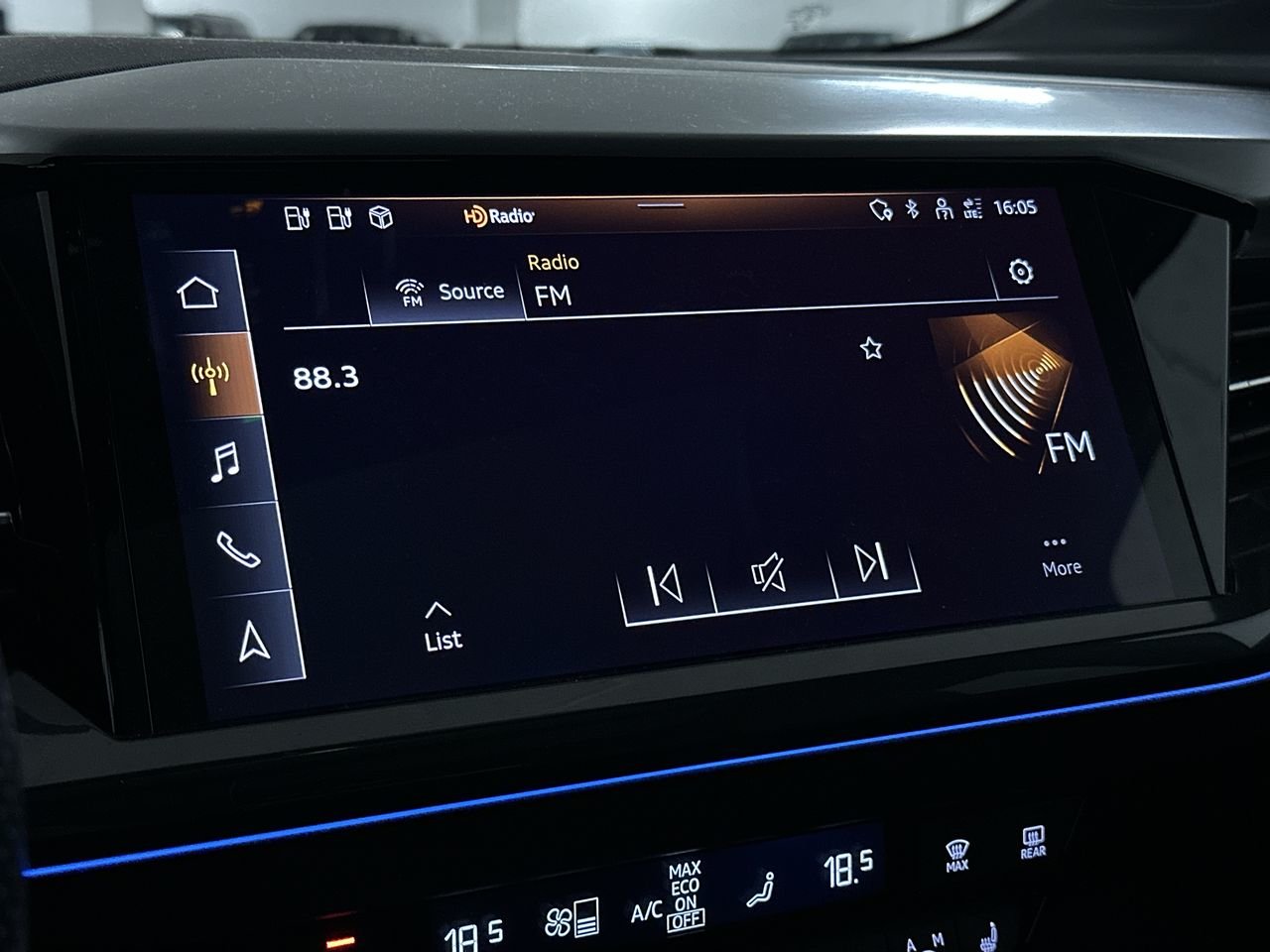 2023 Audi Q4 e-tron 50, Vancouver, Cash