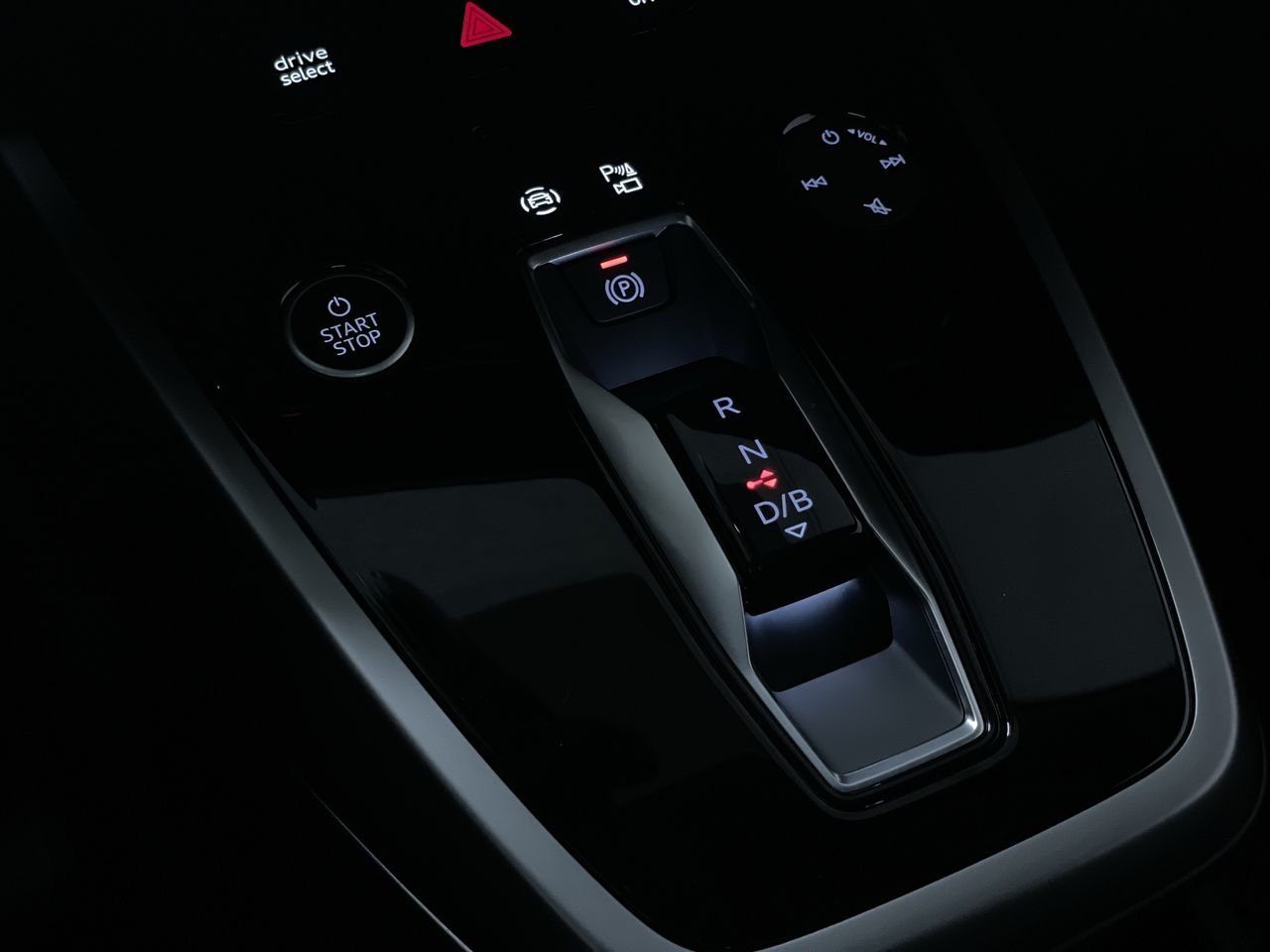 2024 Audi Q4 e-tron 45, Vancouver, Cash