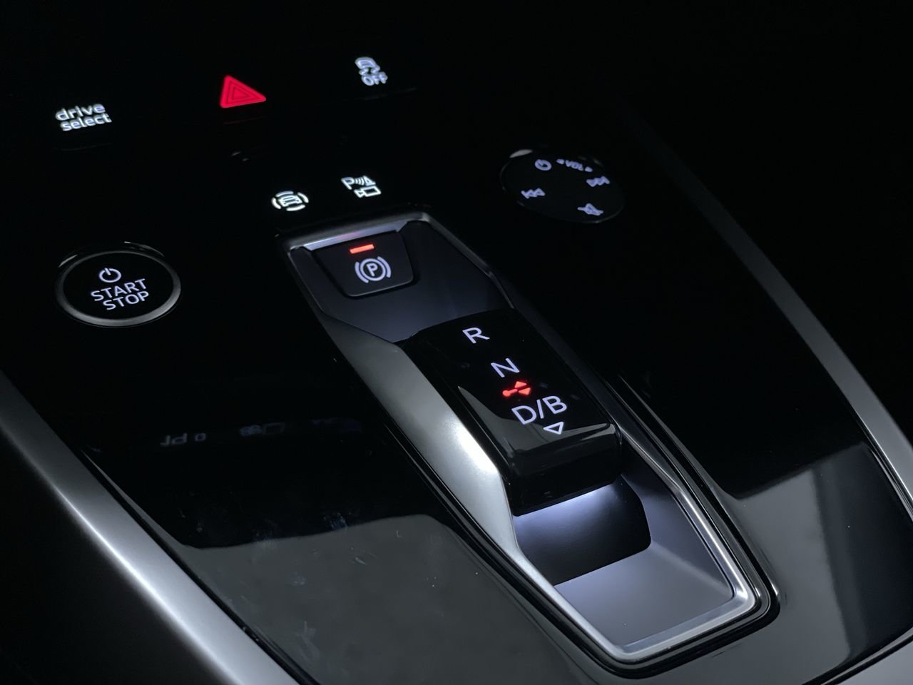 2024 Audi Q4 e-tron 45, Vancouver, Cash