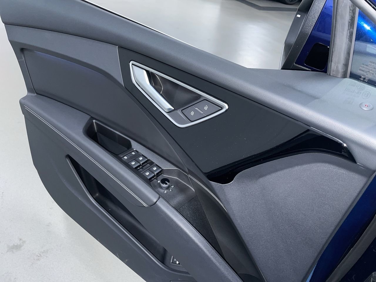 2024 Audi Q4 e-tron 45, Vancouver, Cash