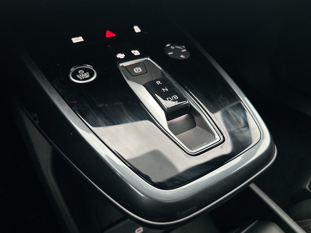 2024 Audi Q4 e-tron 45, Vancouver, Cash
