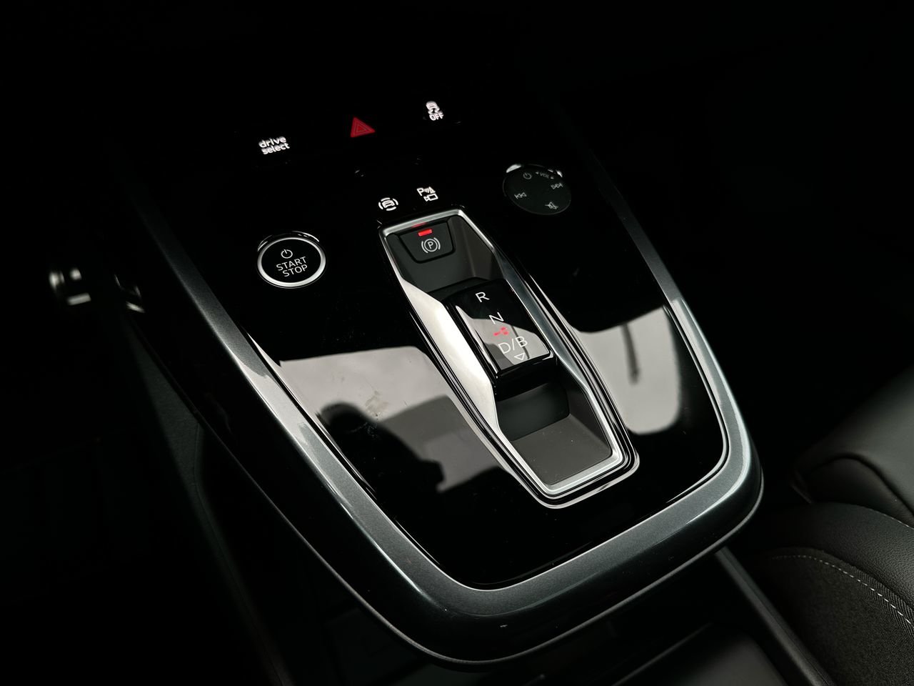 2024 Audi Q4 e-tron 55, Vancouver, Cash
