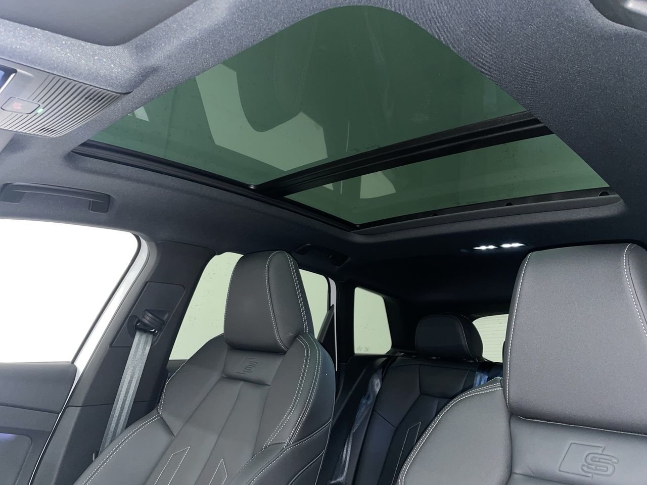 2024 Audi Q4 e-tron 55, Vancouver, Cash