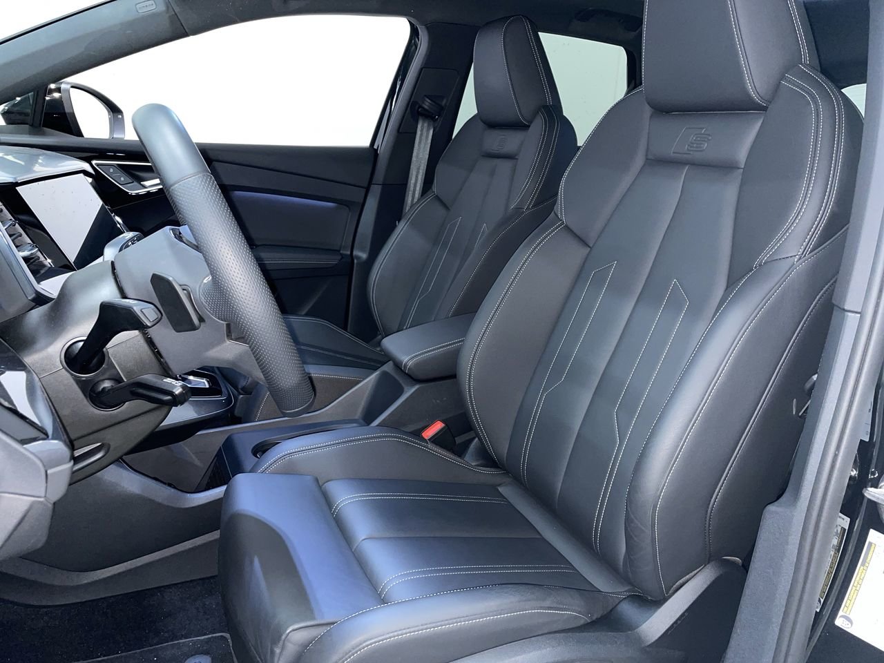 2024 Audi Q4 e-tron 55, Vancouver, Cash