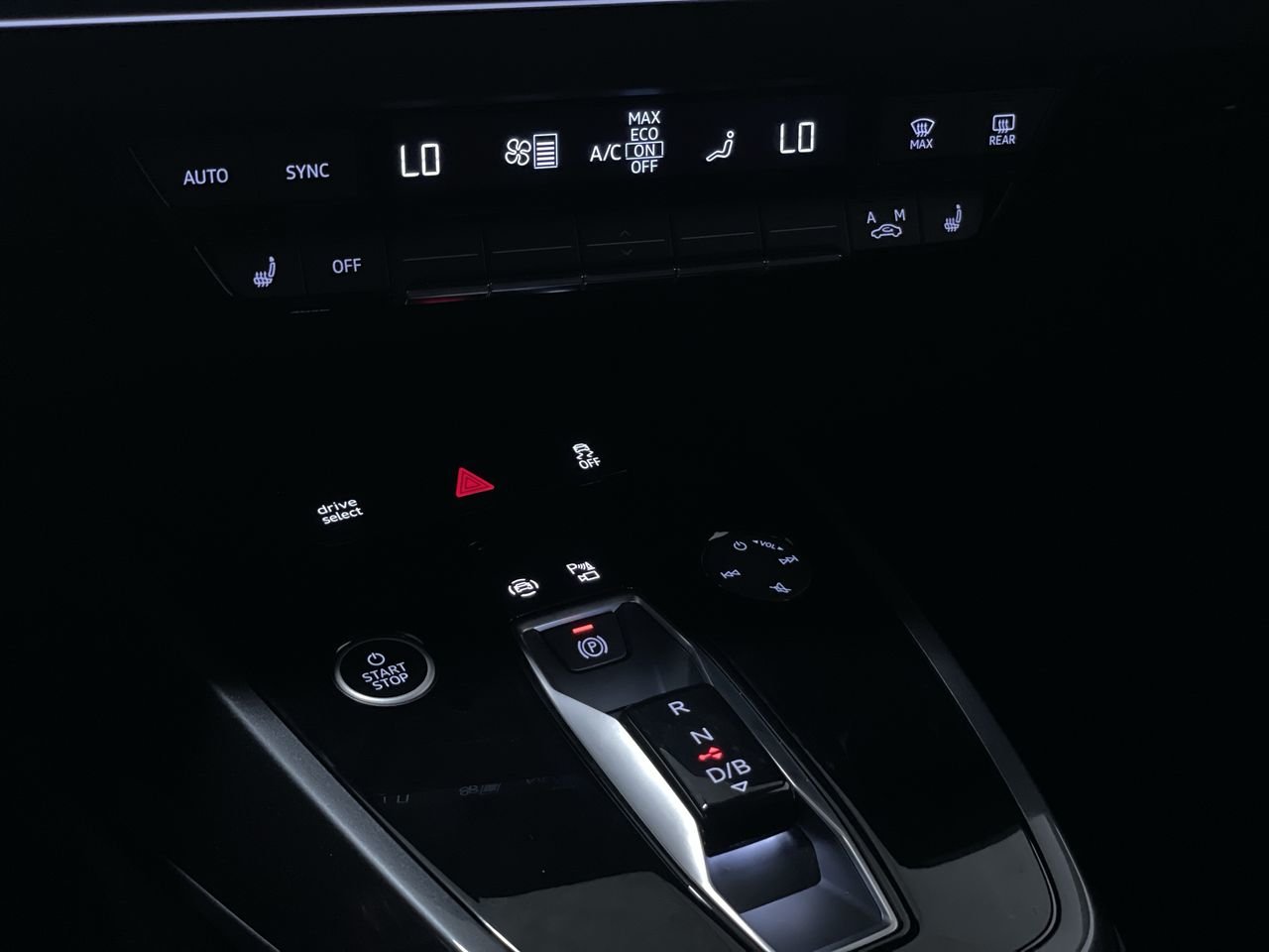 2024 Audi Q4 e-tron 55, Vancouver, Cash