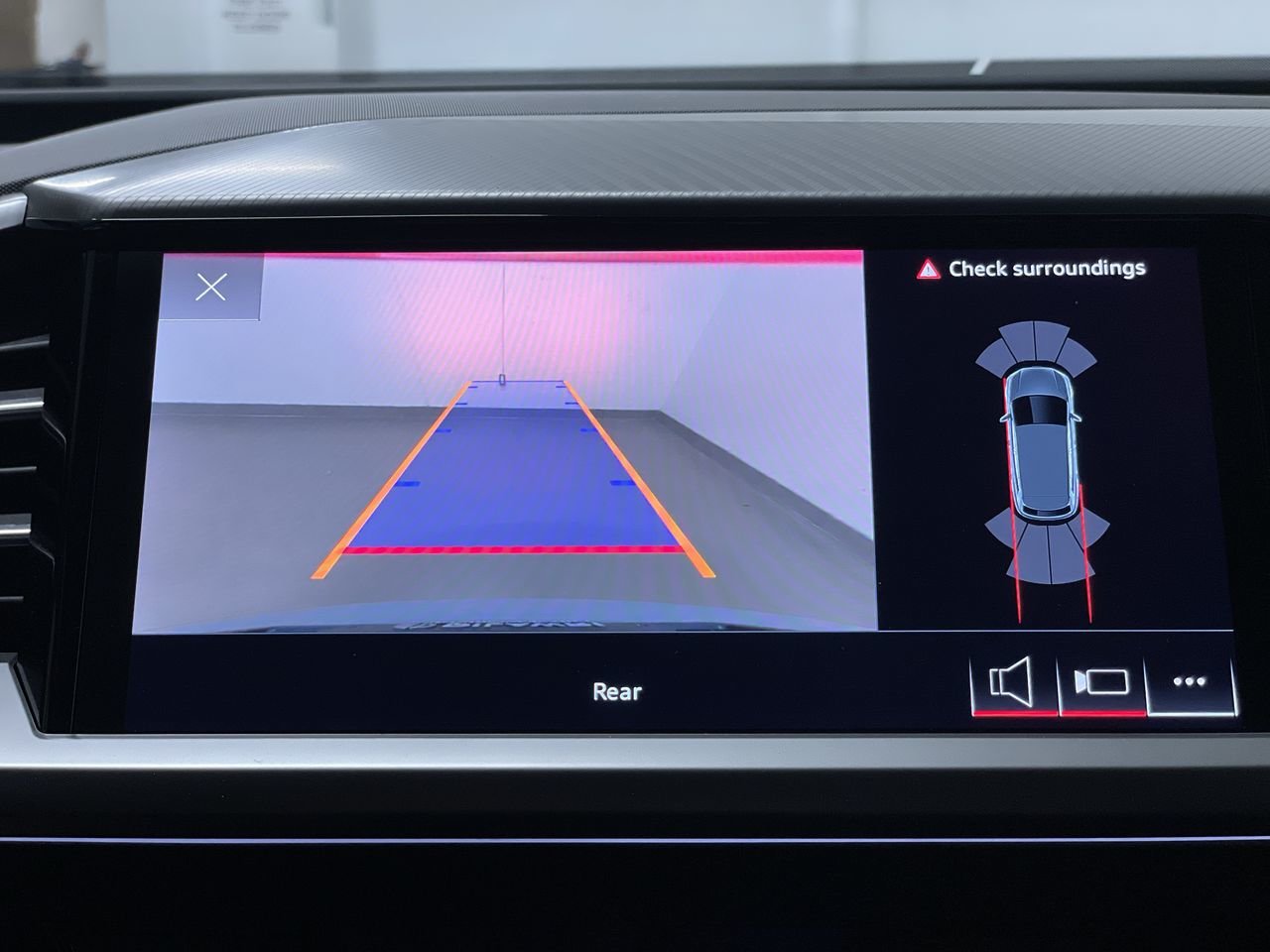 2024 Audi Q4 e-tron 50, Vancouver, Cash