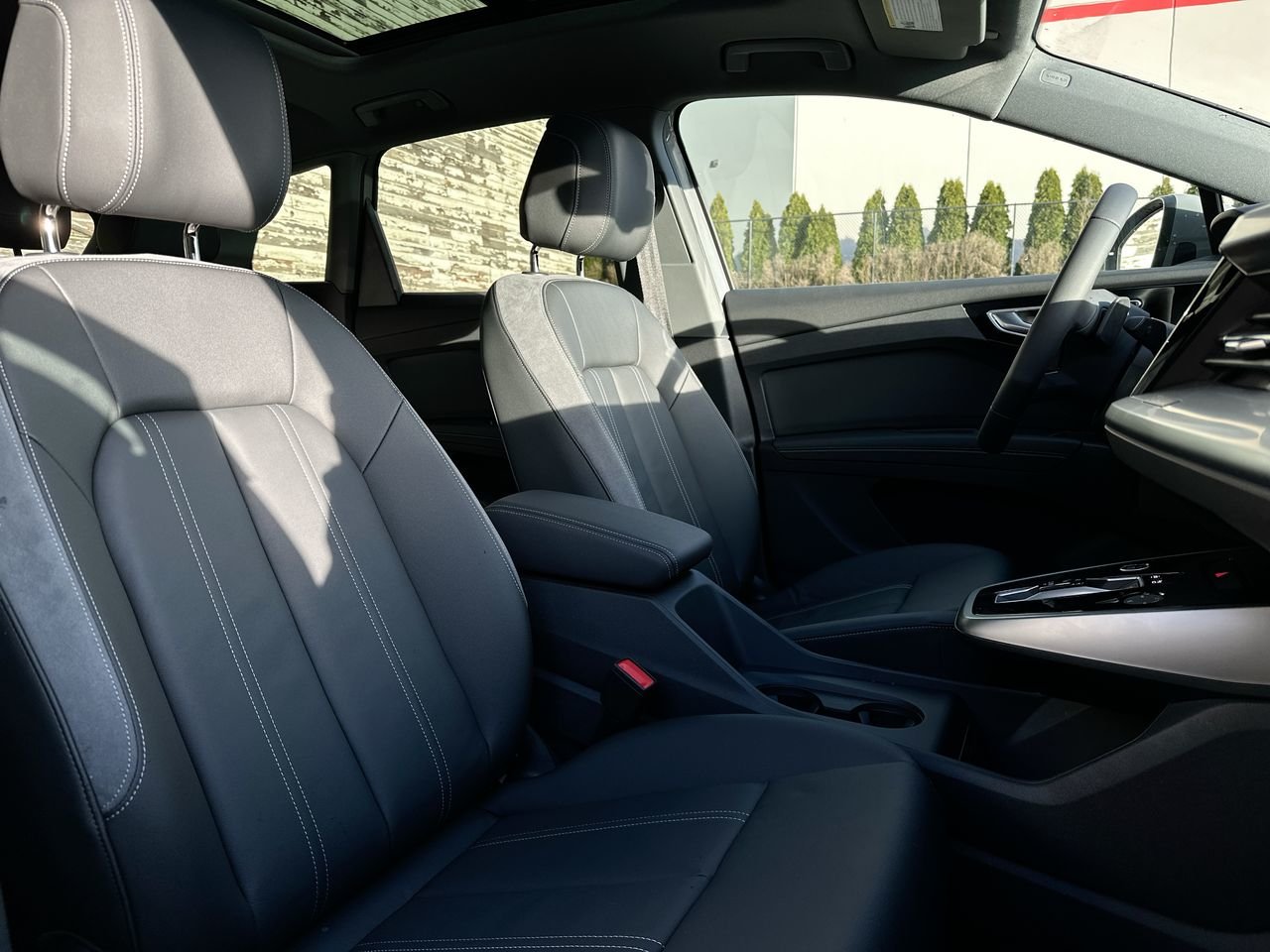 2025 Audi Q4 e-tron 55, Vancouver, Cash