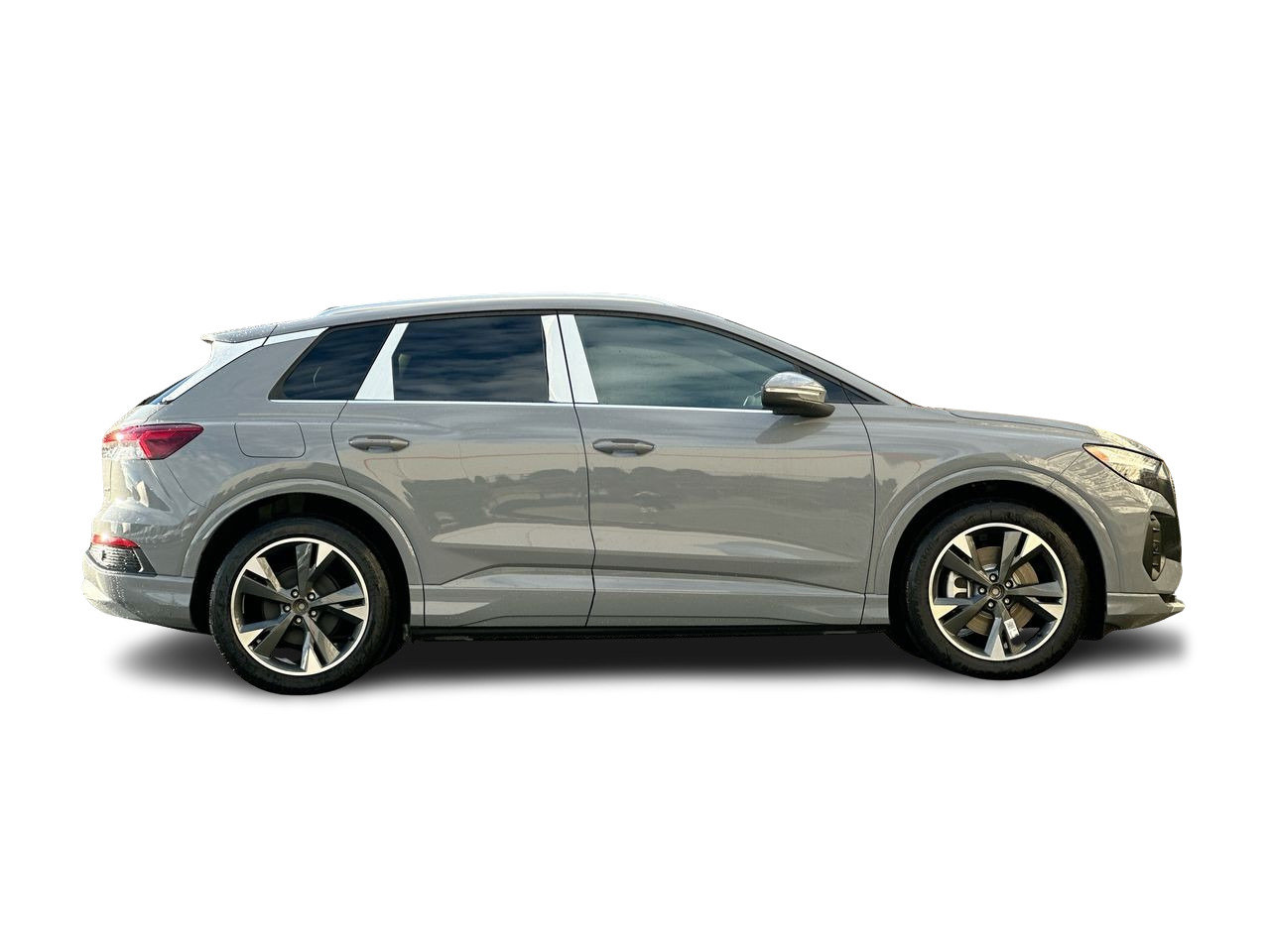 2025 Audi Q4 e-tron 55, Vancouver, Cash