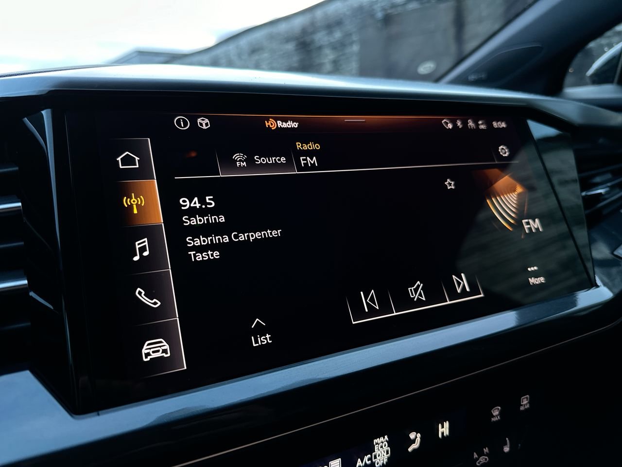 2025 Audi Q4 e-tron 55, Vancouver, Cash