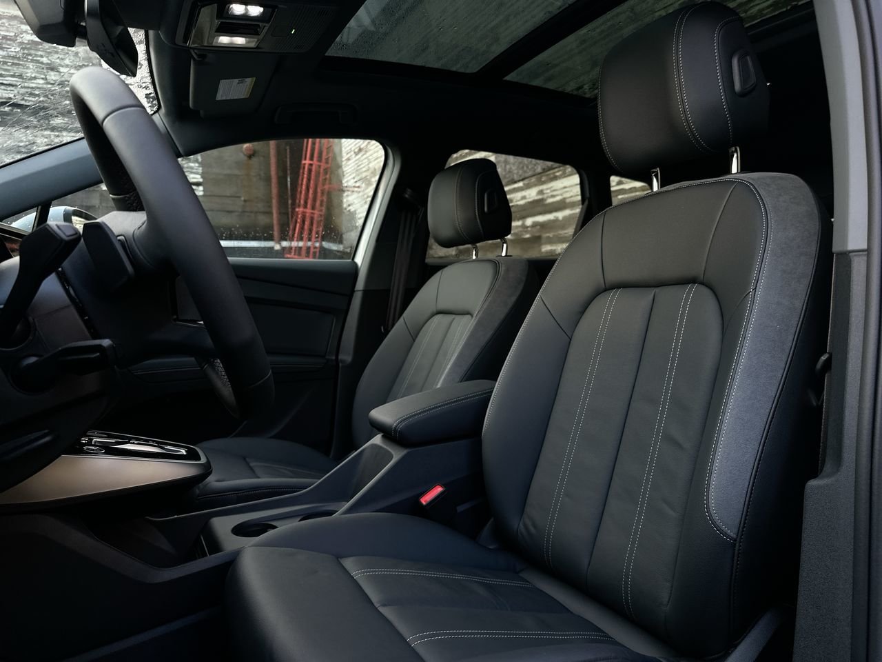 2025 Audi Q4 e-tron 55, Vancouver, Cash