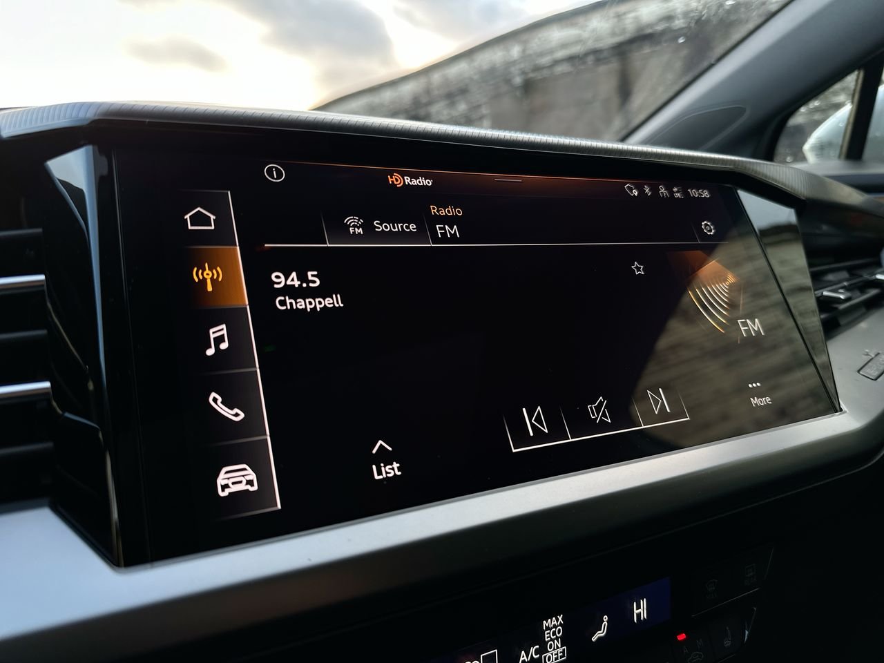 2025 Audi Q4 e-tron 55, Vancouver, Cash