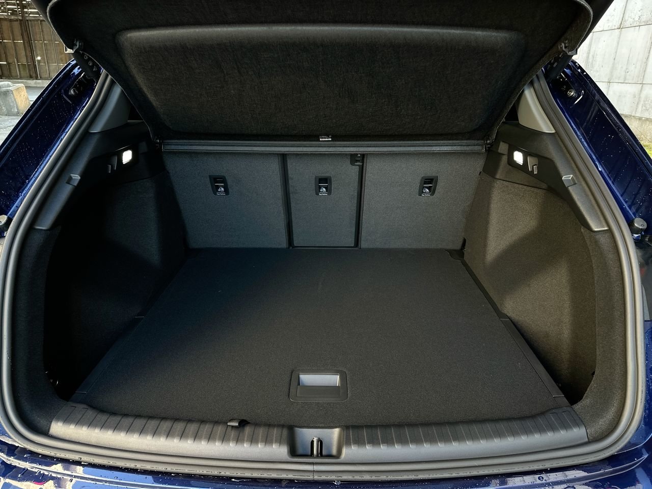 2025 Audi Q4 e-tron 55, Vancouver, Cash