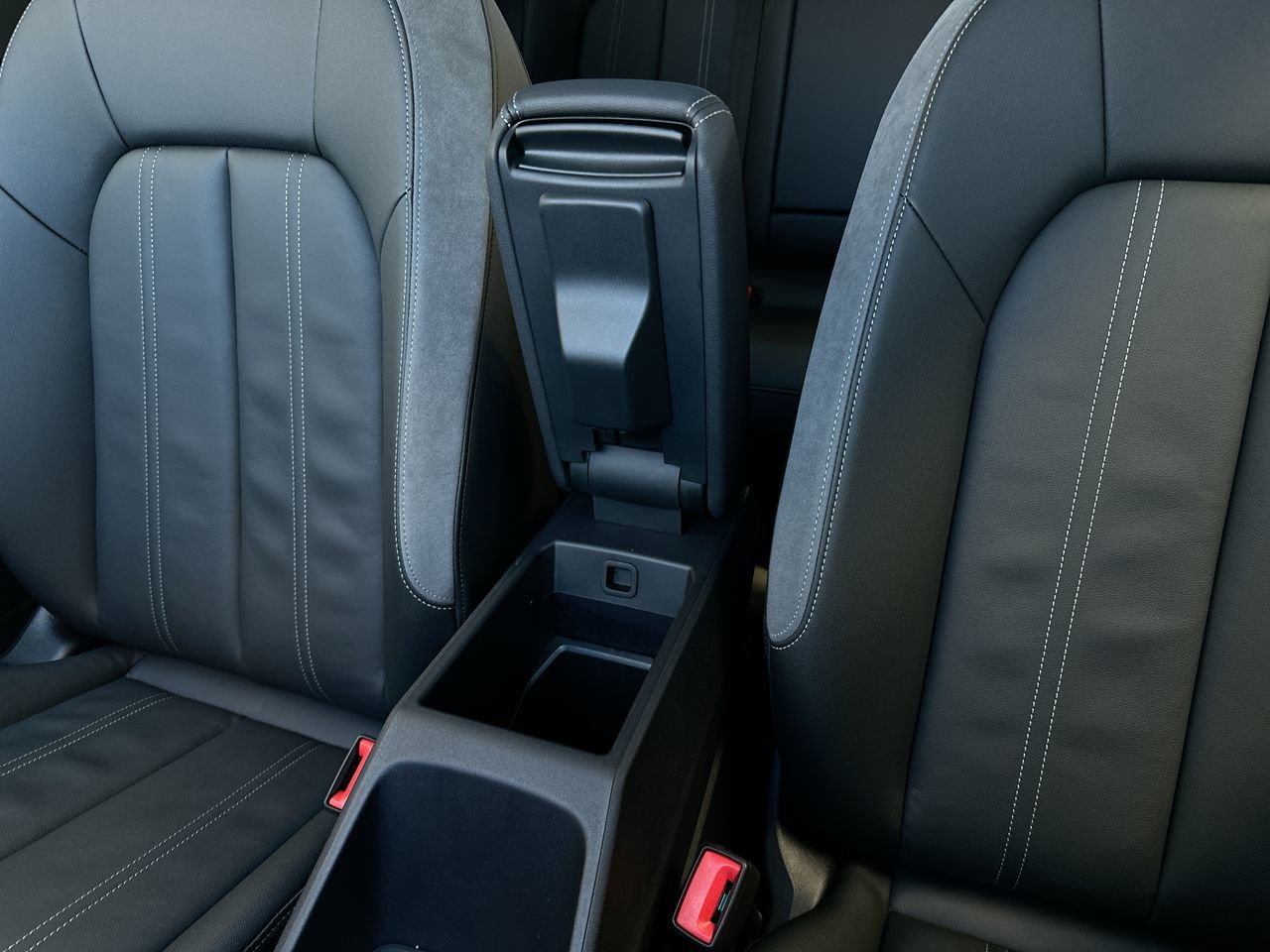 2025 Audi Q4 e-tron 55, Vancouver, Cash