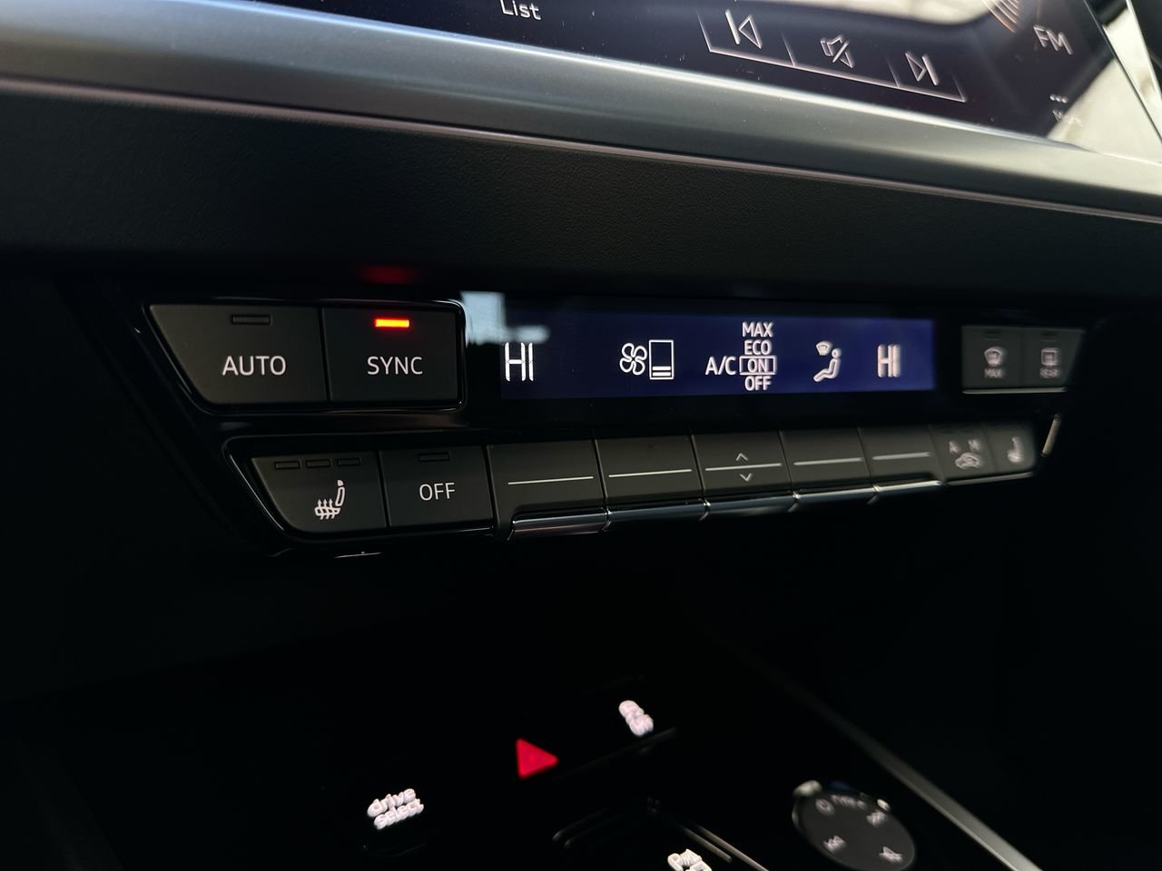 2025 Audi Q4 e-tron 55, Vancouver, Cash