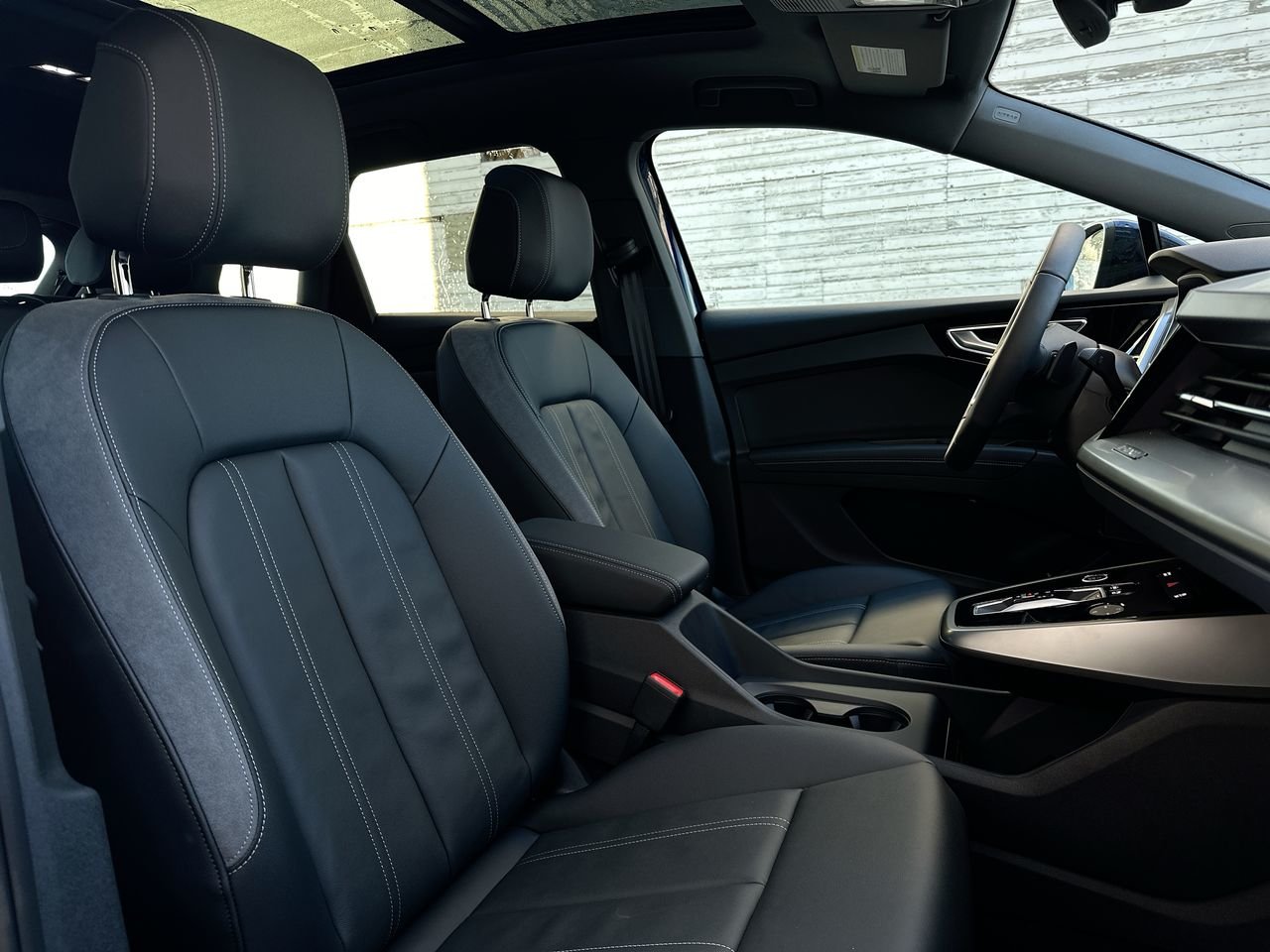 2025 Audi Q4 e-tron 55, Vancouver, Cash