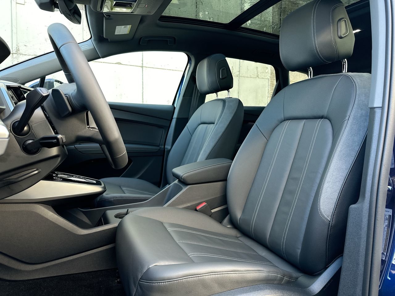 2025 Audi Q4 e-tron 55, Vancouver, Cash