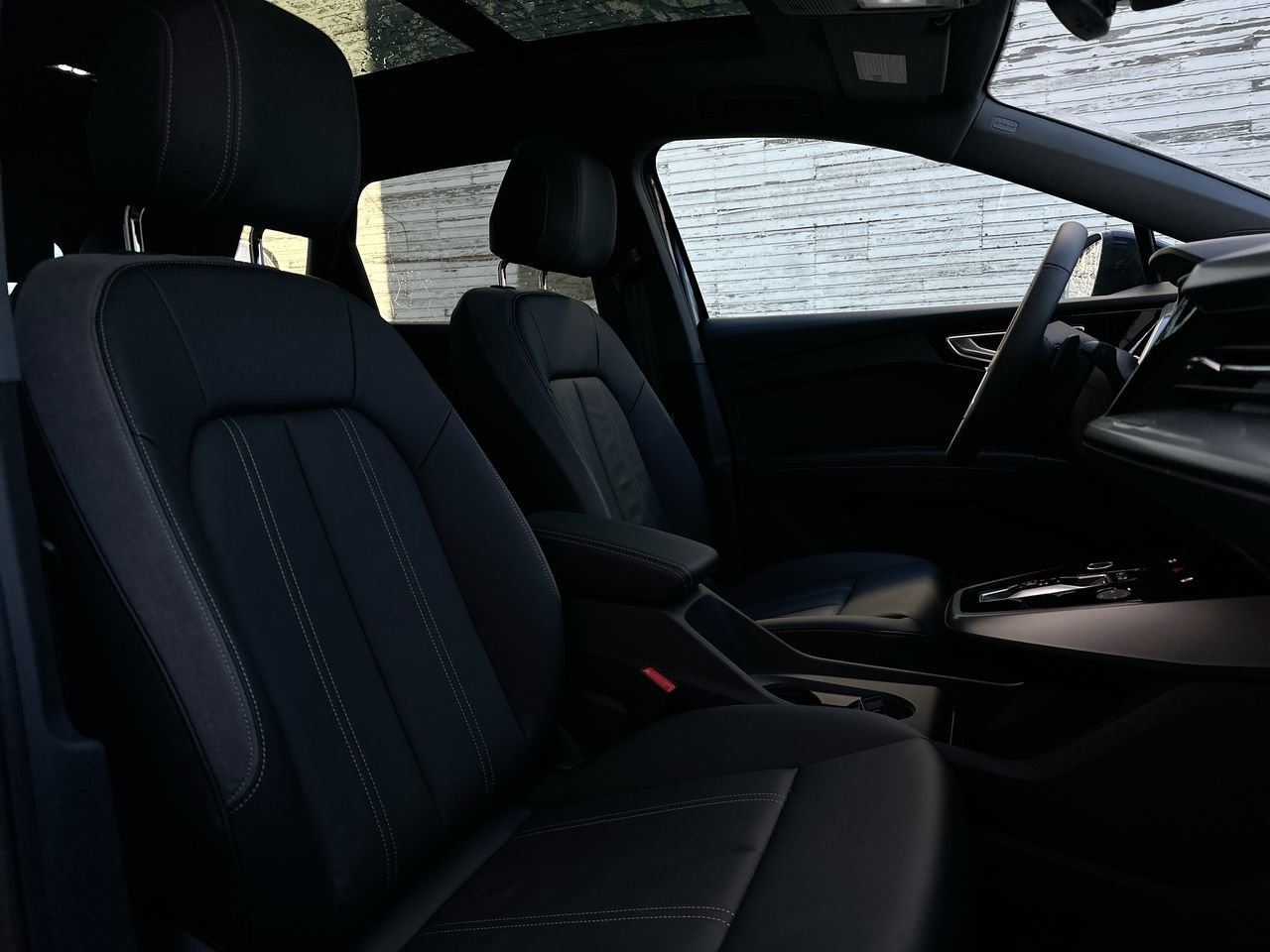 2025 Audi Q4 e-tron 55, Vancouver, Cash