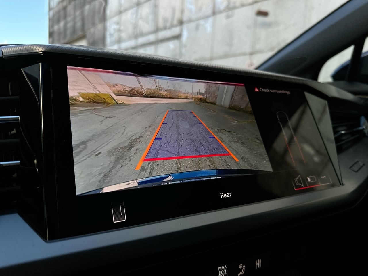 2025 Audi Q4 e-tron 55, Vancouver, Cash