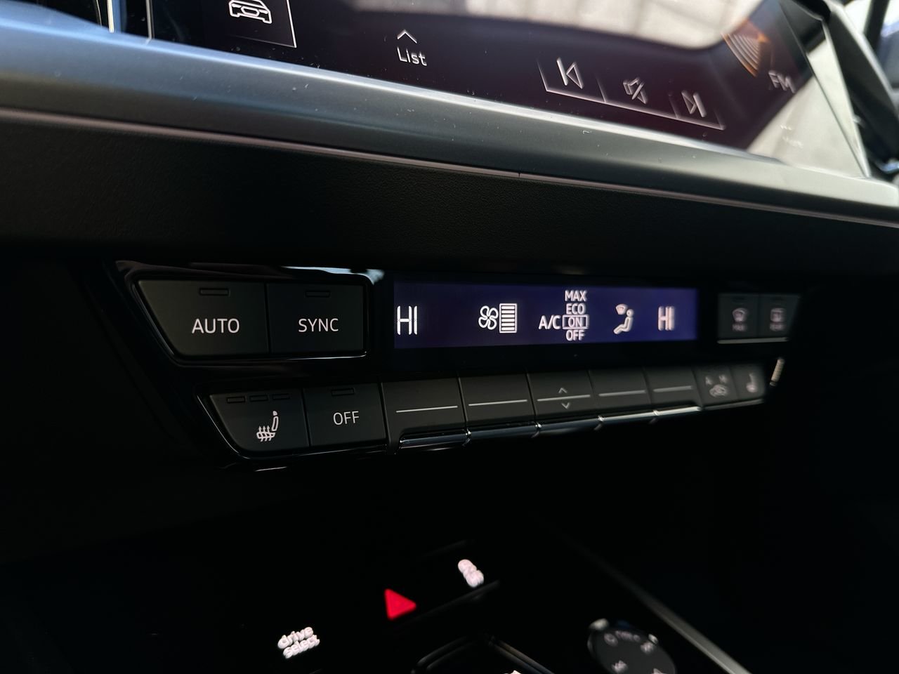 2025 Audi Q4 e-tron 55, Vancouver, Cash