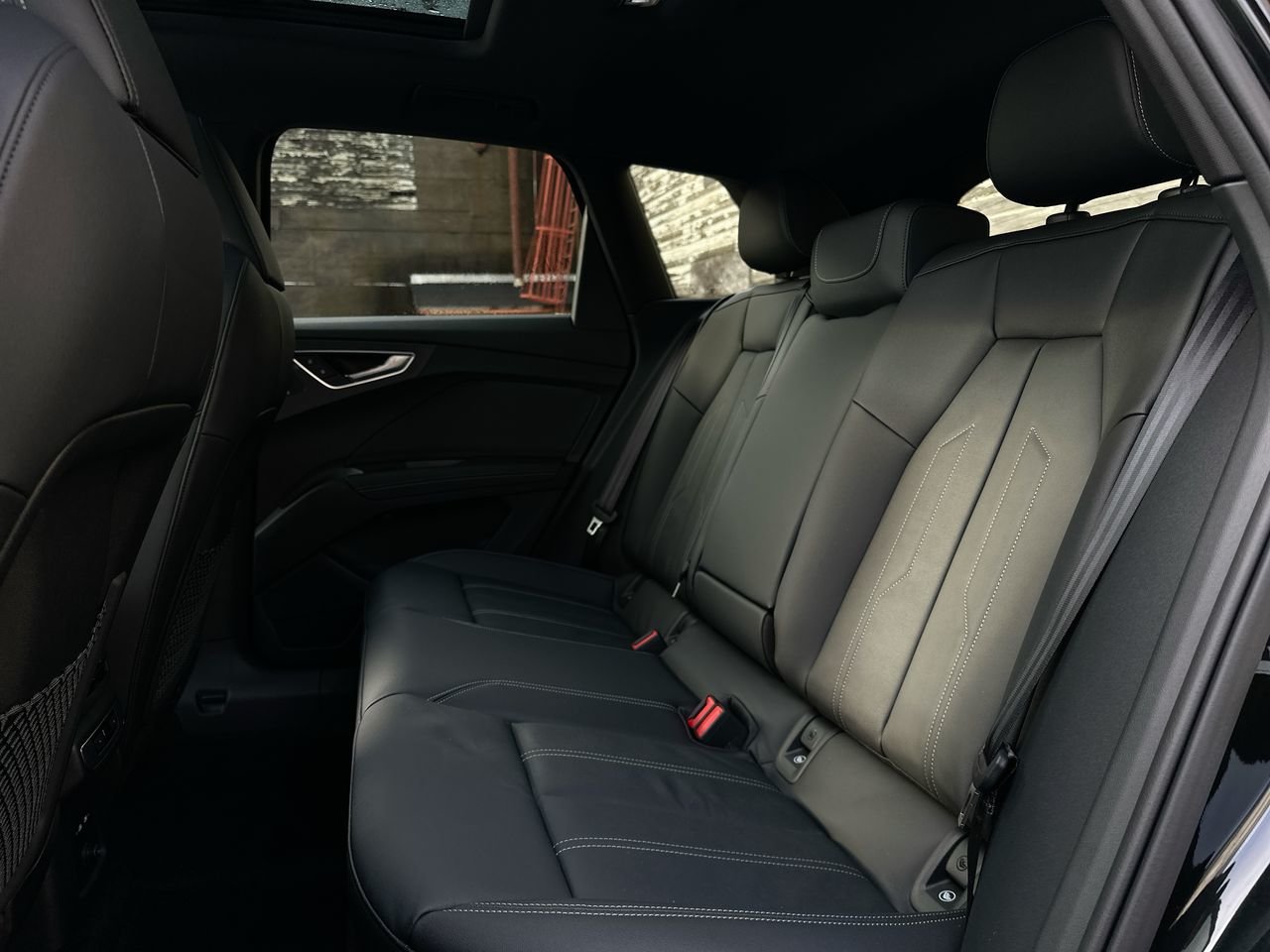 2025 Audi Q4 e-tron 55, Vancouver, Cash