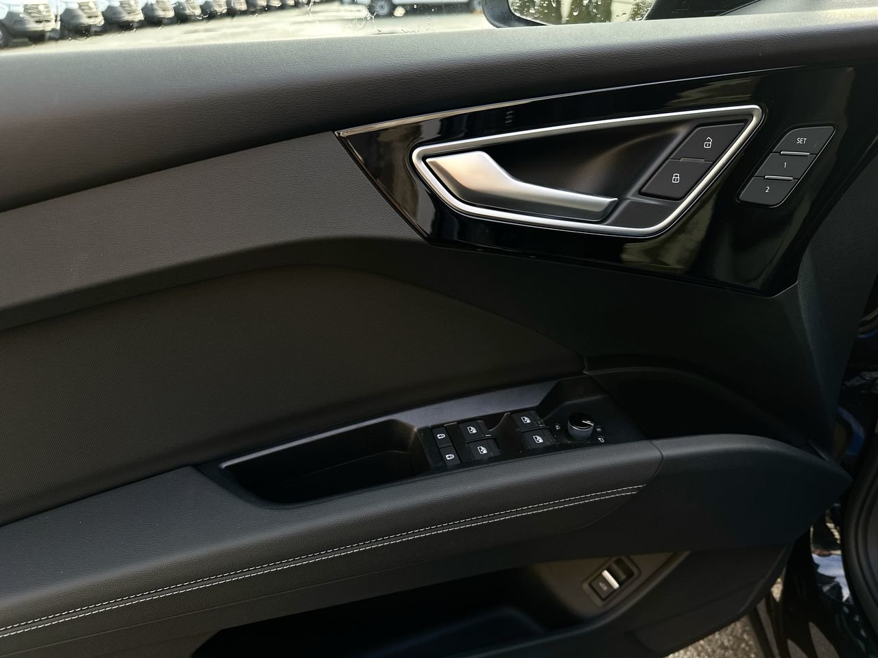2025 Audi Q4 e-tron 55, Vancouver, Cash