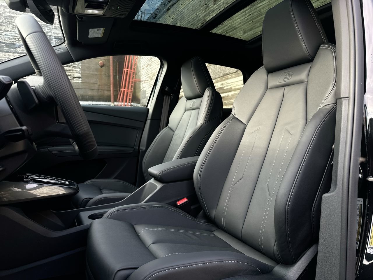 2025 Audi Q4 e-tron 55, Vancouver, Cash