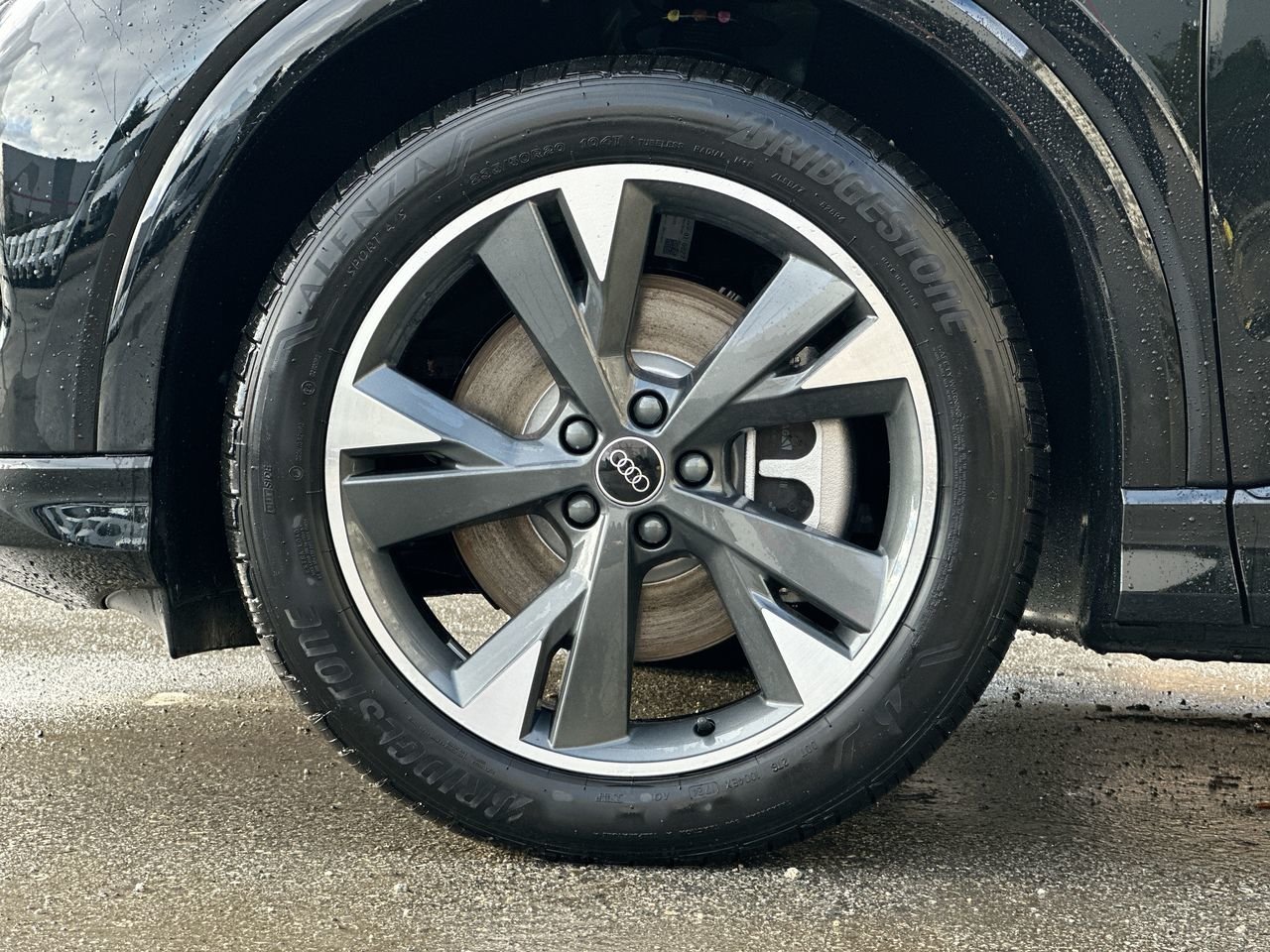 2025 Audi Q4 e-tron 55, Vancouver, Cash