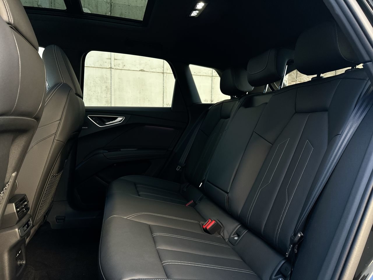 2025 Audi Q4 e-tron 55, Vancouver, Cash