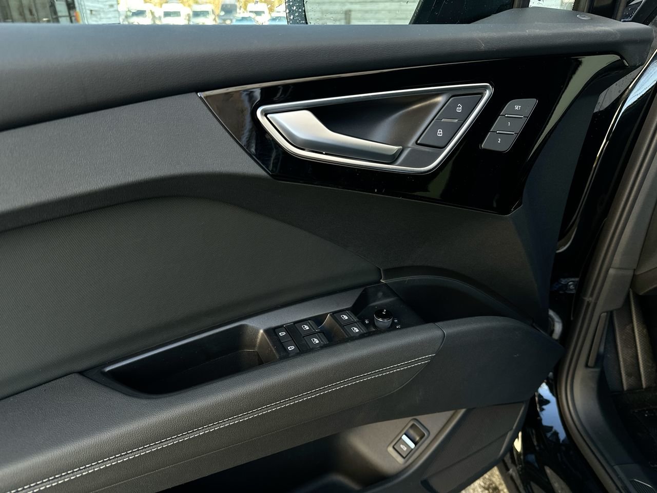 2025 Audi Q4 e-tron 55, Vancouver, Cash