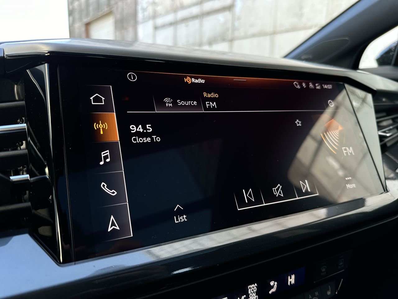 2025 Audi Q4 e-tron 55, Vancouver, Cash