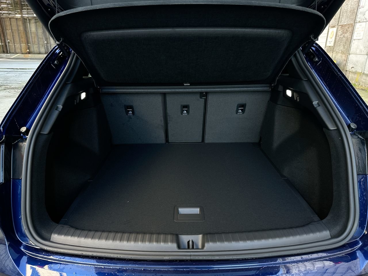 2025 Audi Q4 e-tron 55, Vancouver, Cash