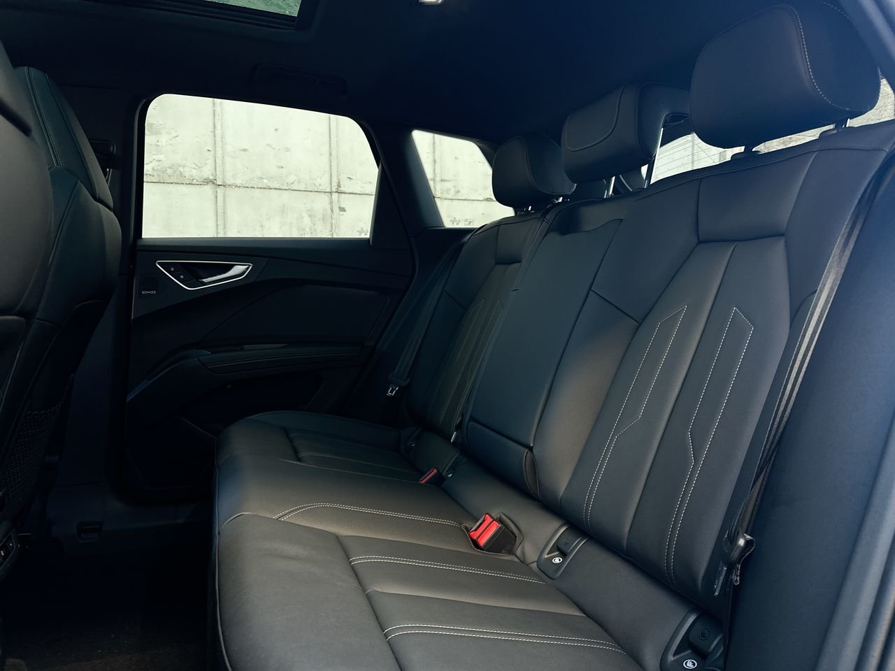 2025 Audi Q4 e-tron 55, Vancouver, Cash
